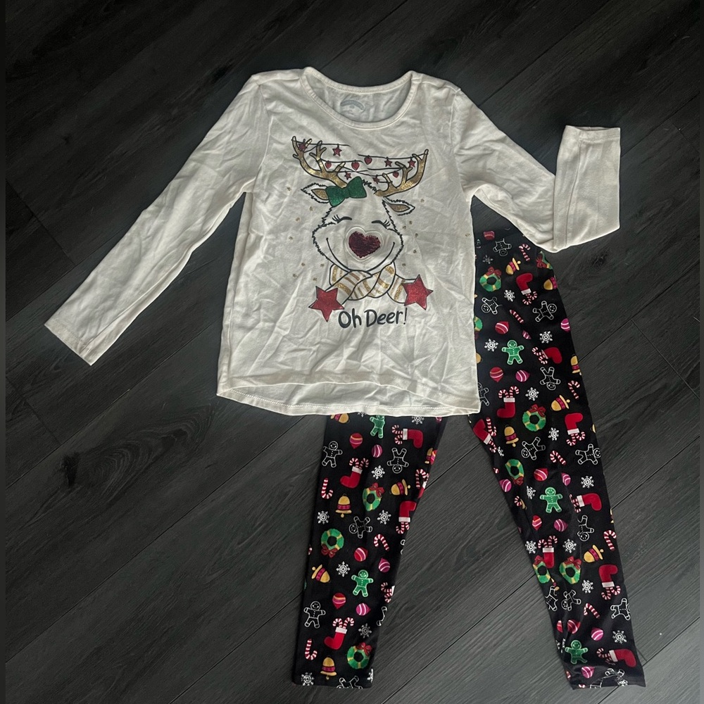Size 7/8 Christmas matching set